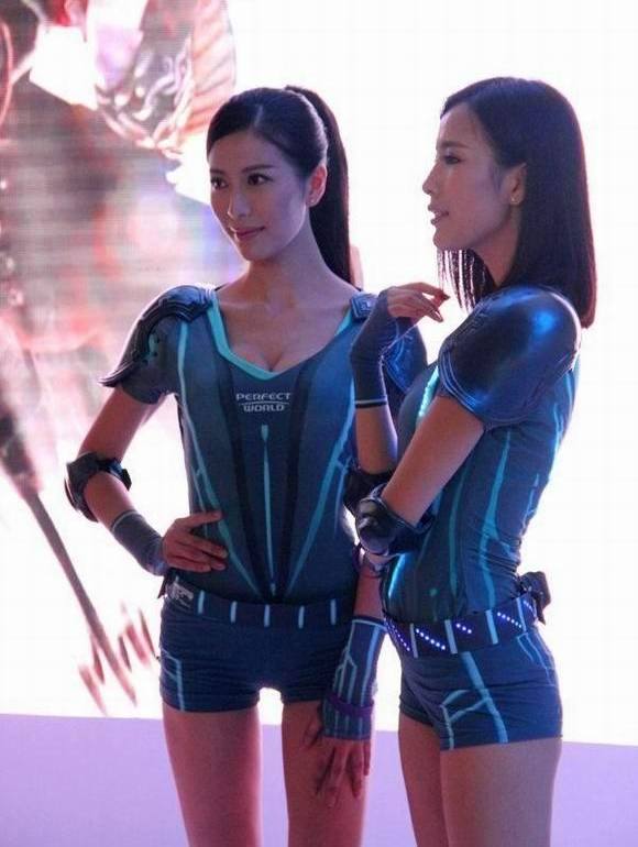 ˫־ᣢ˫̥ShowgirlChinaJoy ̫սʿ